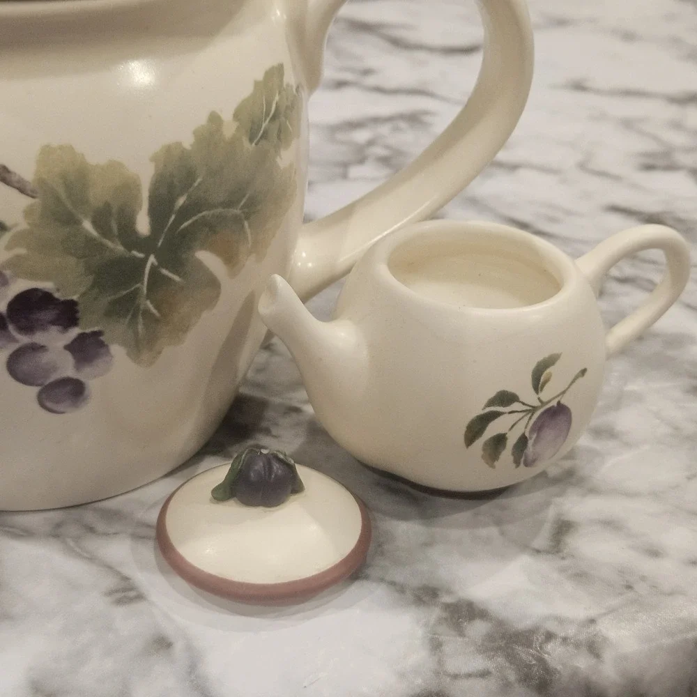 Pfaltzgraff vintage jamberry